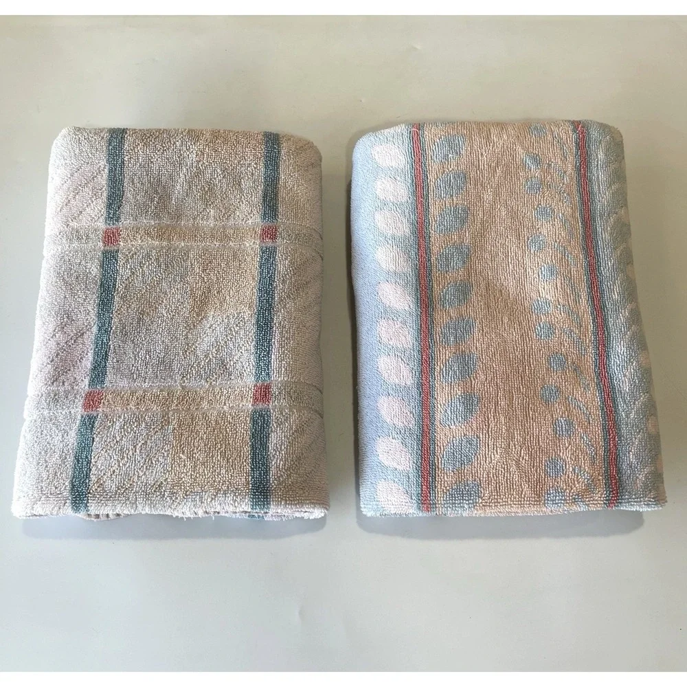 Vintage 70s Springmaid Shula Vardimon 2 Bath Towel Pastel Pink Blue Boho Leaves
